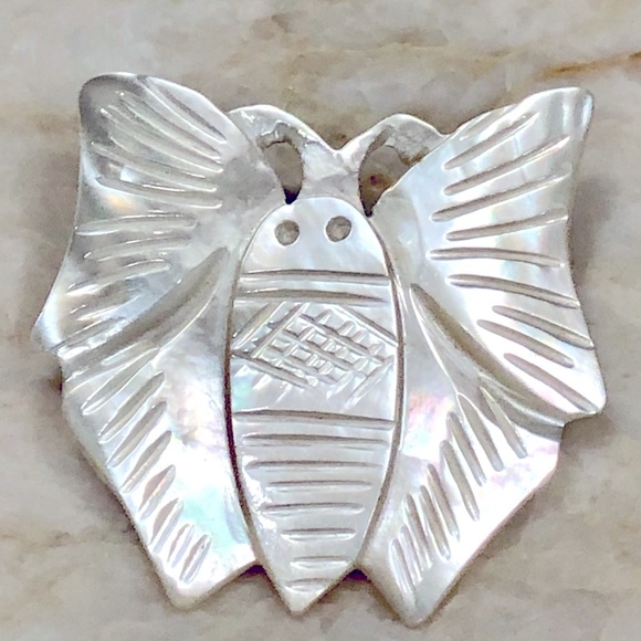 Mother of pearl butterfly brooch vintage - Picture 1 of 4